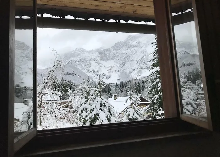 Romantic זגורניה יזרסקו